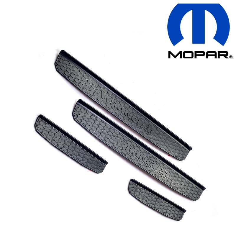 Paneles-de-puerta-negros-Mopar-1545.31-K82215394